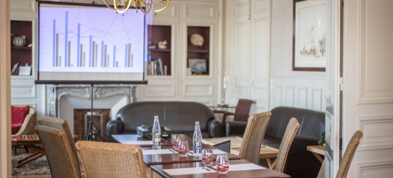 维尔弗洛姆伊酒店(Hôtel la Villefromoy)图片