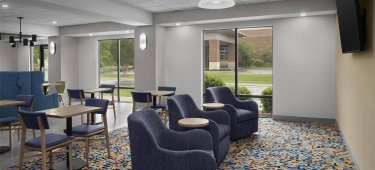 希尔顿欢朋酒店-勒诺城(Hampton Inn Lenoir City)图片