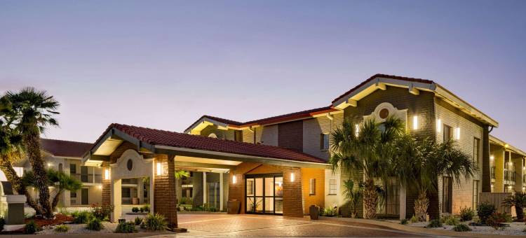 维多利亚拉昆塔温德姆酒店(La Quinta Inn by Wyndham Victoria)图片