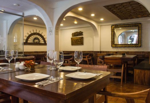 Waman Qorikancha Hotel Overview