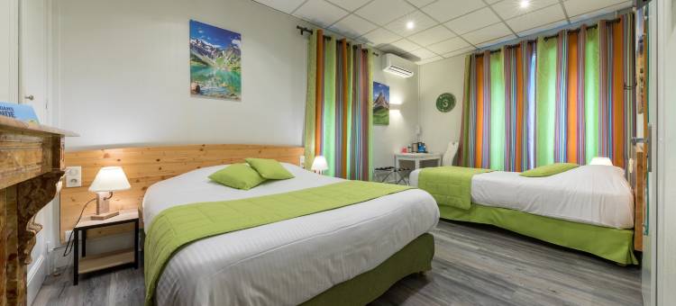 柯曼迪耶雷香帕雷之家酒店(La Commanderie de Champarey)图片