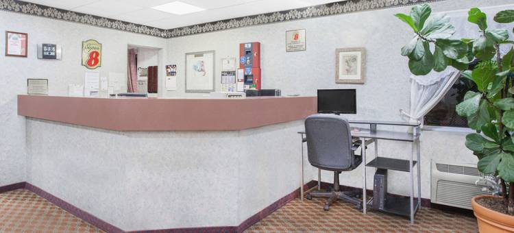 克拉克斯维尔东速8酒店(Super 8 by Wyndham Clarksville East)图片