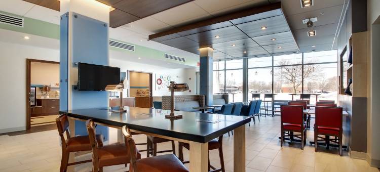 Holiday Inn Express & Suites Galesburg图片