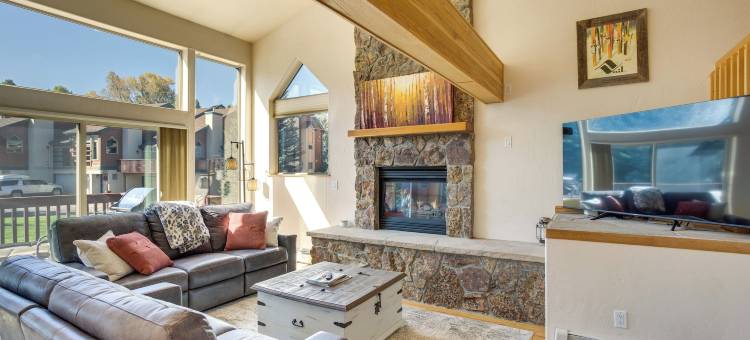 舒适的科罗拉多退藏处带露台，烧烤和游泳池通道(Cozy Colorado Retreat with Deck, Grill and Pool Access)图片