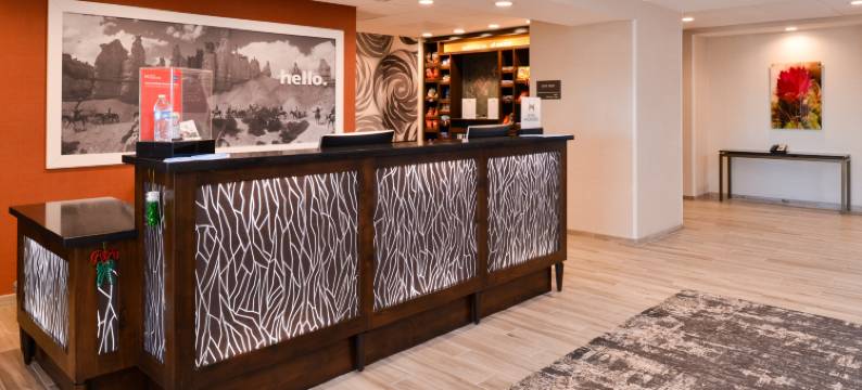 希尔顿欢朋酒店-埃尔森特罗(Hampton Inn El Centro)图片