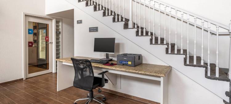 奥马哈舒适套房酒店(Comfort Suites Omaha Northwest)图片