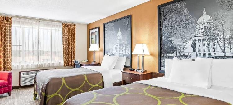 斯特蒂文特/拉辛温德姆速 8 酒店(Super 8 by Wyndham Sturtevant/Racine)图片