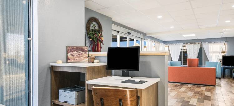 唐湖克拉克斯维尔-博伊顿品质酒店(Quality Inn - on the Lake Clarksville-Boydton)图片