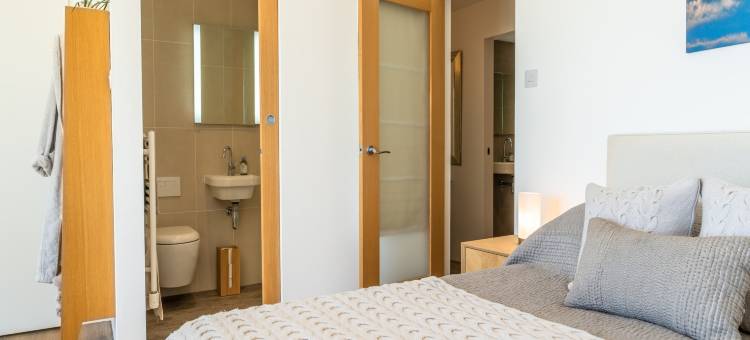 Chic Coastal Retreat in Downderry with Sea Views图片