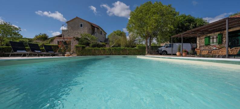 卡尔皮奇套房及别墅(Kalpic Suites & Villa)图片