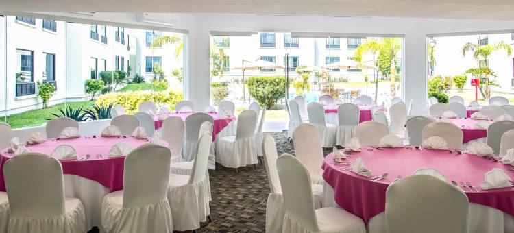 费斯塔蒙特雷拉费酒店(Fiesta Inn Monterrey la Fe)图片