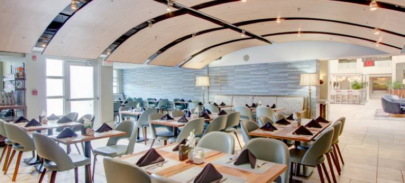 查尔斯顿皇冠假日酒店(Crowne Plaza CHARLESTON AIRPORT - CONV CTR by IHG)图片