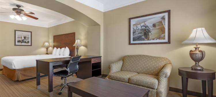 莫妮卡皇家贝斯特韦斯特优质套房酒店(Best Western Plus Monica Royale Inn  Suites)图片