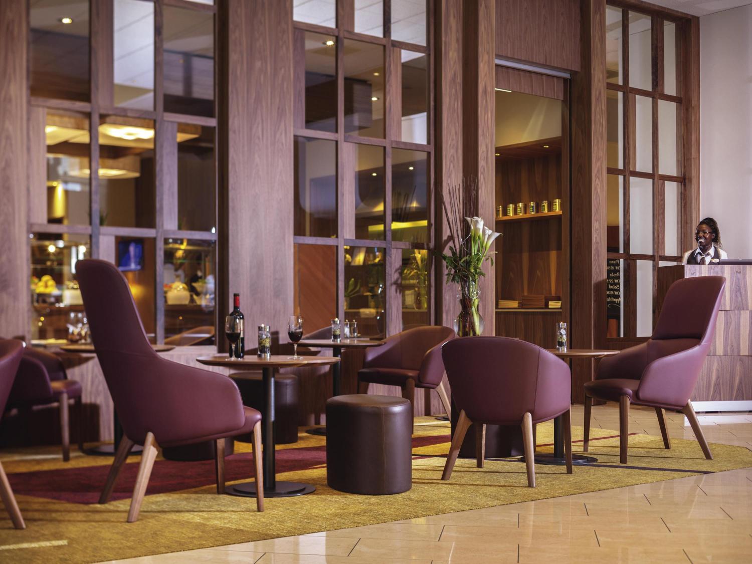 Mövenpick Hotel Zurich RegensdorfOver view