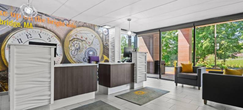 斯特布里奇拉昆塔温德姆套房酒店(La Quinta Inn & Suites by Wyndham Sturbridge)图片