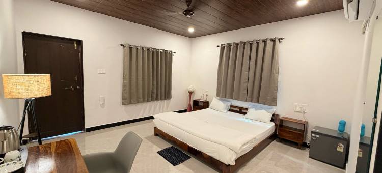 TIPESHWAR 的 PAWS(PAWS AT TIPESHWAR)图片