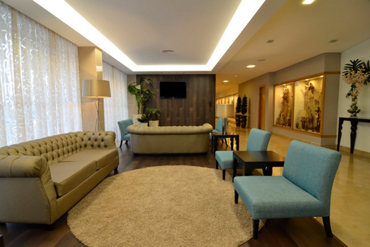 Hotel Cinquentenario & Conference Center Over view