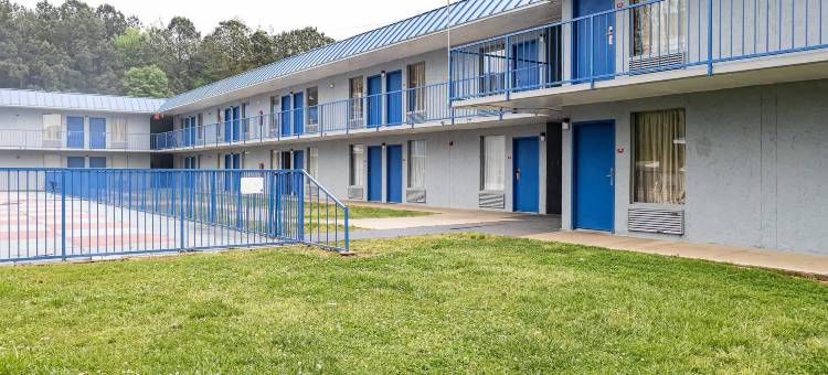 卡罗尔顿罗德威旅馆及套房(Rodeway Inn & Suites)图片