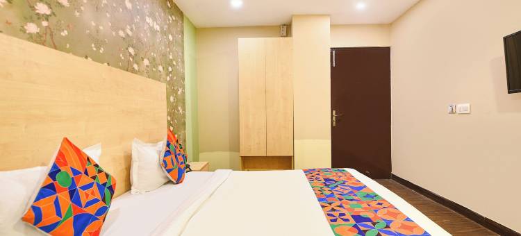 Fabhotel 新月(FabHotel Crescent)图片