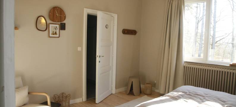 靠近开满鲜花的池塘(Aux étangs fleuris)图片