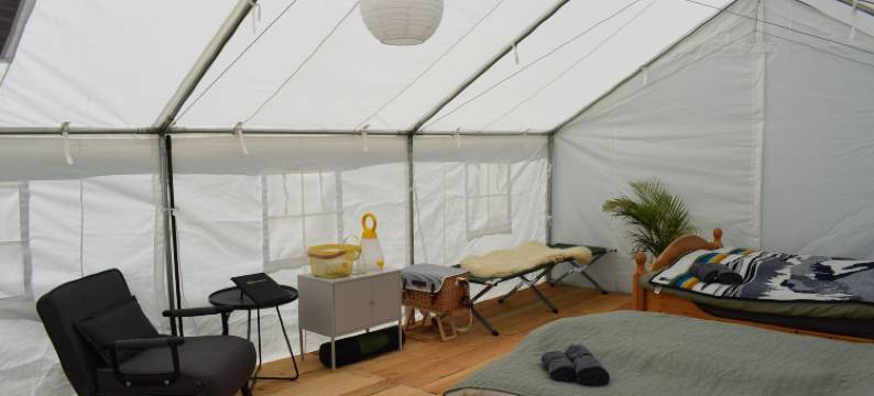 维也纳阿尔卑斯山的野外豪华露营(Wild Glamping in the Vienna Alps)图片