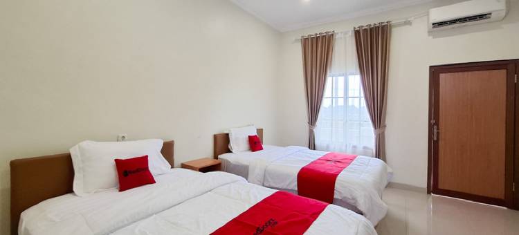 RedDoorz Syariah at Istana Homestay Madiun图片