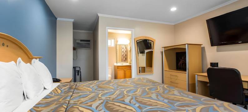 埃斯孔迪多市区罗德威酒店(Rodeway Inn Escondido Downtown)图片