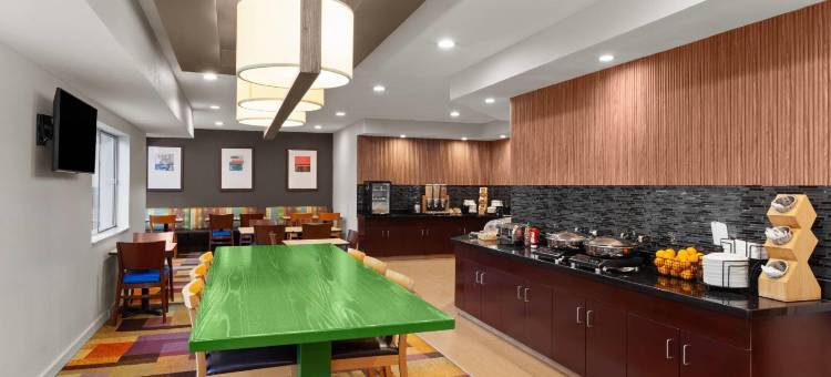 奥什科什蔚景温德姆酒店(Wingate by Wyndham Oshkosh)图片