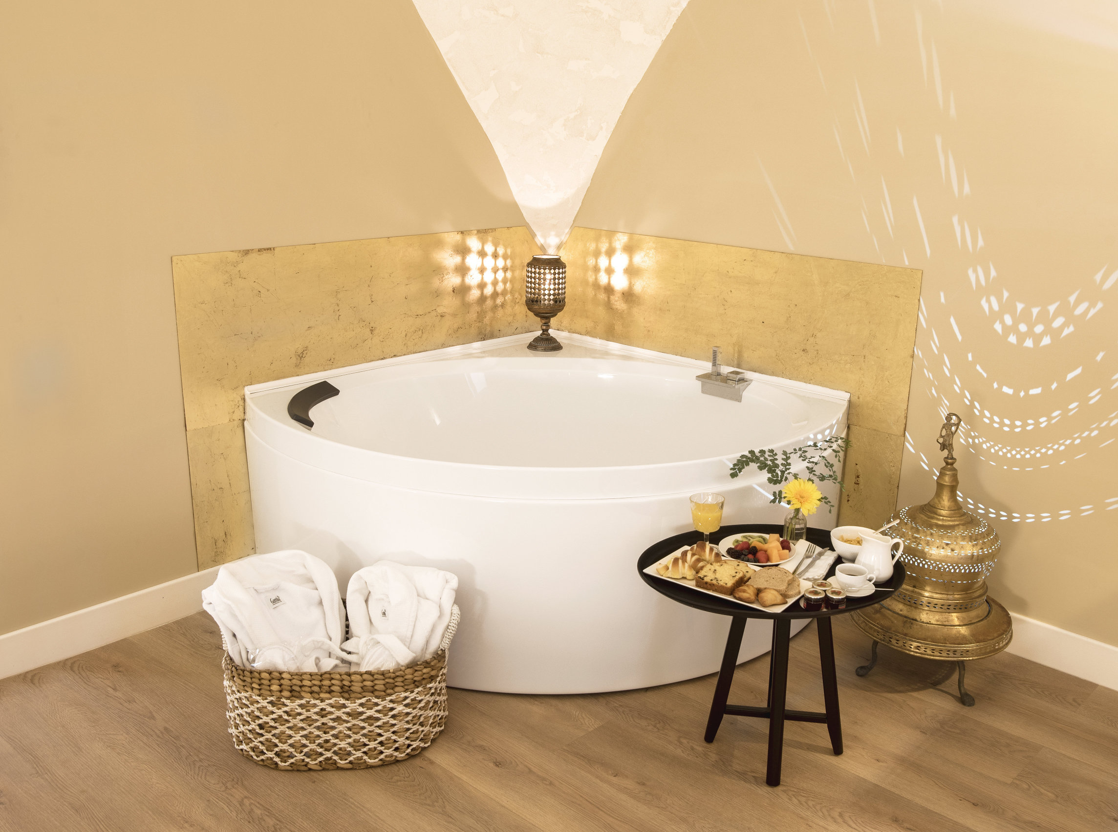 Caruso Place Boutique & Wellness Suites Over view