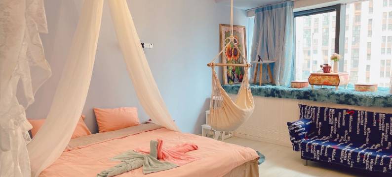 万达造梦者小黄人近泰华银座阳光100民宿(鸢飞路2号分店)图片