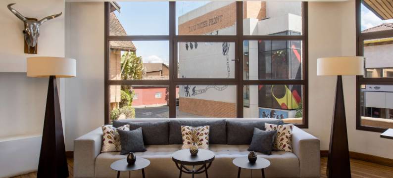 安塔那那利佛坦博霍滨水丽笙酒店(Radisson Tamboho Waterfront Antananarivo)图片