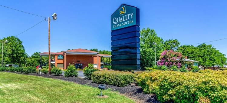 克里德穆尔 - 巴特纳的品质酒店及套房(Quality Inn & Suites Creedmoor - Butner)图片