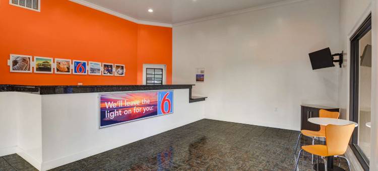 格鲁吉亚莫尔特里 6 号汽车旅馆(Motel 6 Moultrie, GA)图片