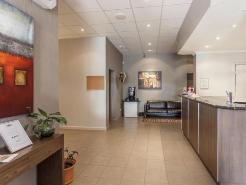 Sunshine Motor InnHotel Overview