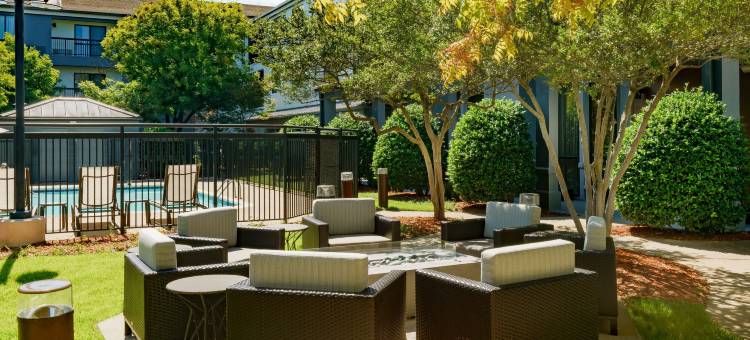 达拉斯路易斯维尔万怡酒店(Courtyard Dallas Lewisville)图片