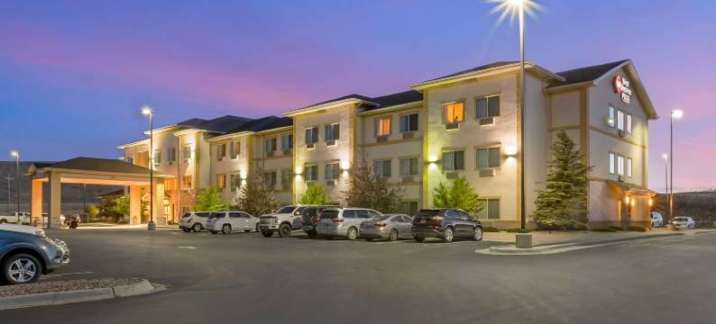 化石乡村套房贝斯特韦斯特优质酒店(Best Western Plus Fossil Country Inn  Suites)图片