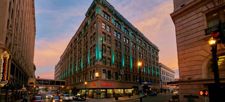 路易斯威尔市中心希尔顿安泊套房酒店(Embassy Suites by Hilton Louisville Downtown)图片