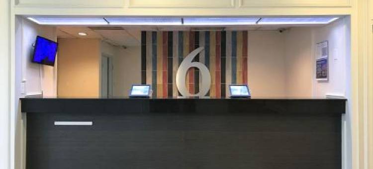 Motel 6 Artesia, CA图片