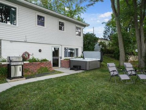 The Beverly on Buena Lake