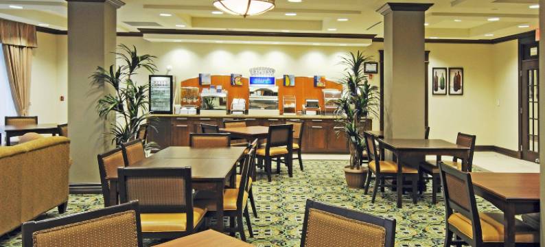 智选假日套房酒店诺斯贝(Holiday Inn Express & Suites NORTH BAY by IHG)图片