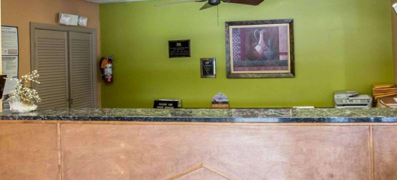 比尔特莫尔伊康旅馆(Econo Lodge Biltmore)图片