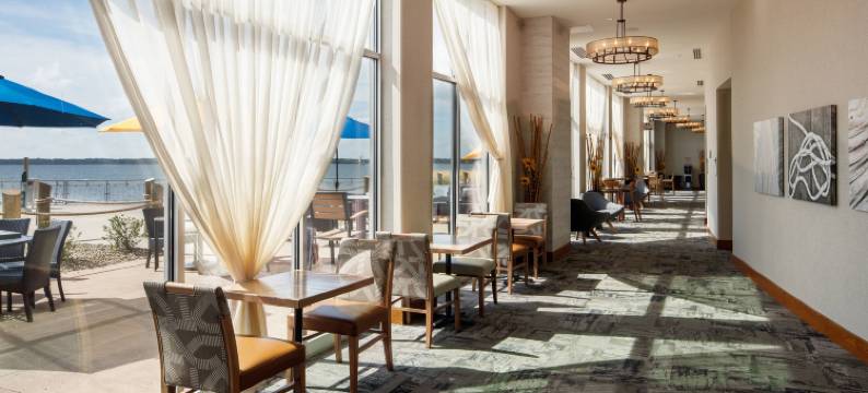 伊利湖湾万怡酒店(Courtyard Erie Bayfront)图片