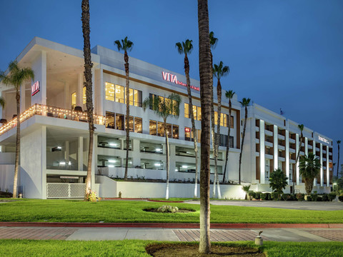 波莫那希尔顿逸林酒店