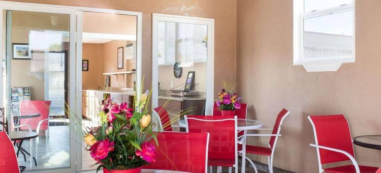 伊康旅馆(Econo Lodge)图片