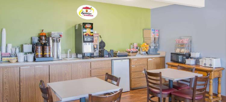 托莱多速8酒店(Super 8 by Wyndham Toledo)图片