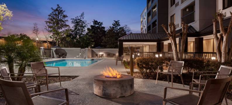 杰克逊维尔巴特勒大道万怡酒店(Courtyard Jacksonville Butler Boulevard)图片