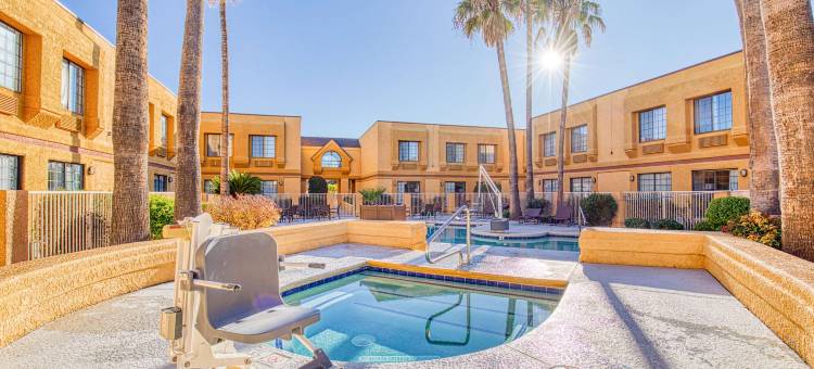 绿谷贝斯特韦斯特酒店(Best Western Green Valley Inn)图片