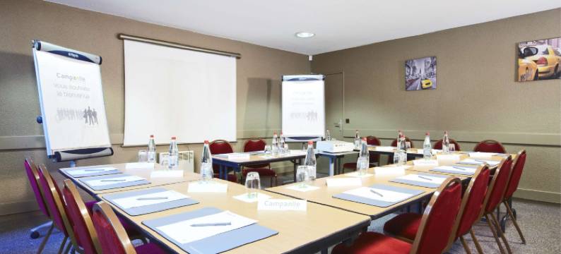 普莱喜康铂酒店(Campanile Plaisir)图片