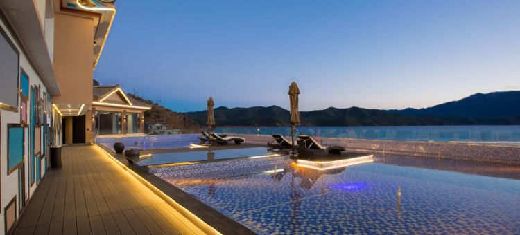 泸沽湖云上度假酒店(达祖情人滩店)图片