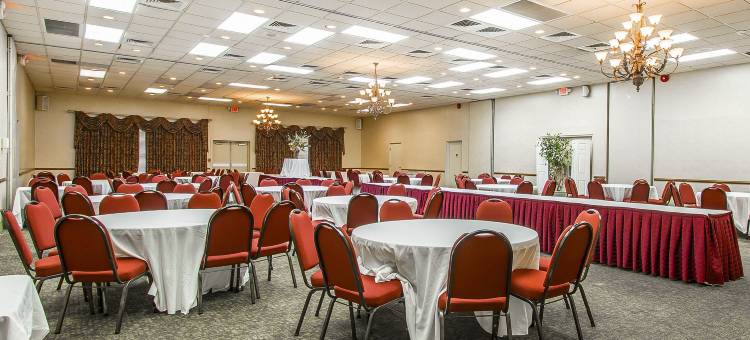 多森南凯隆套房酒店(Clarion Inn & Suites Dothan South)图片